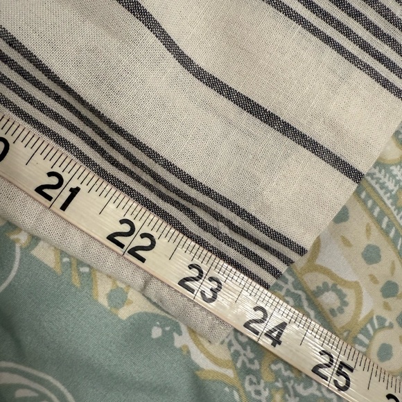 Striped Old Navy High-Waisted Linen-Blend Cropped Wide-Leg Pants Medium - Picture 7 of 10